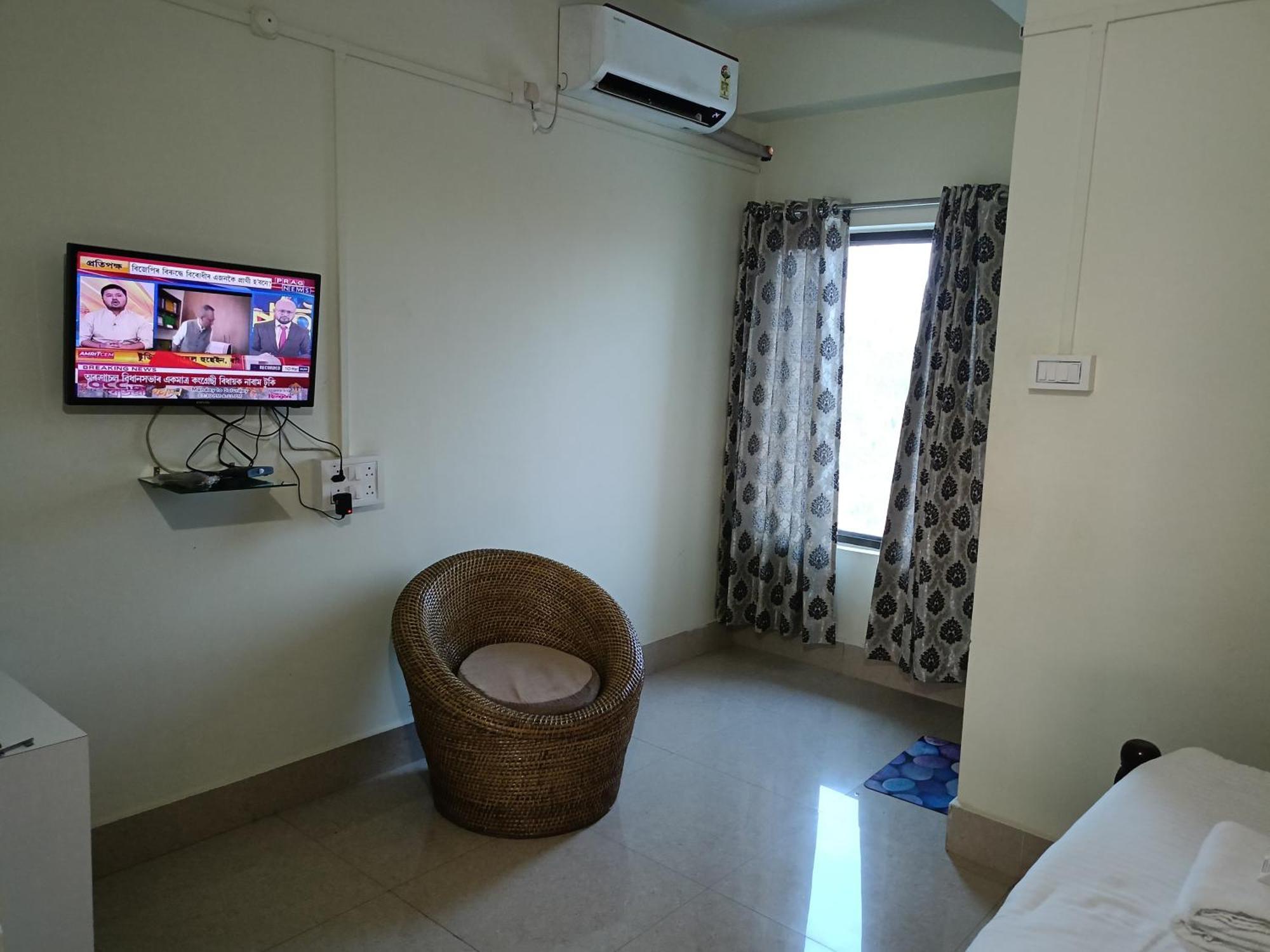 Hotel Bhargav Guwahati Buitenkant foto