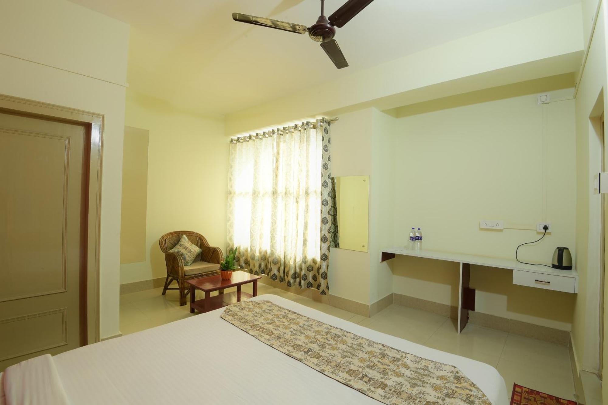 Hotel Bhargav Guwahati Buitenkant foto
