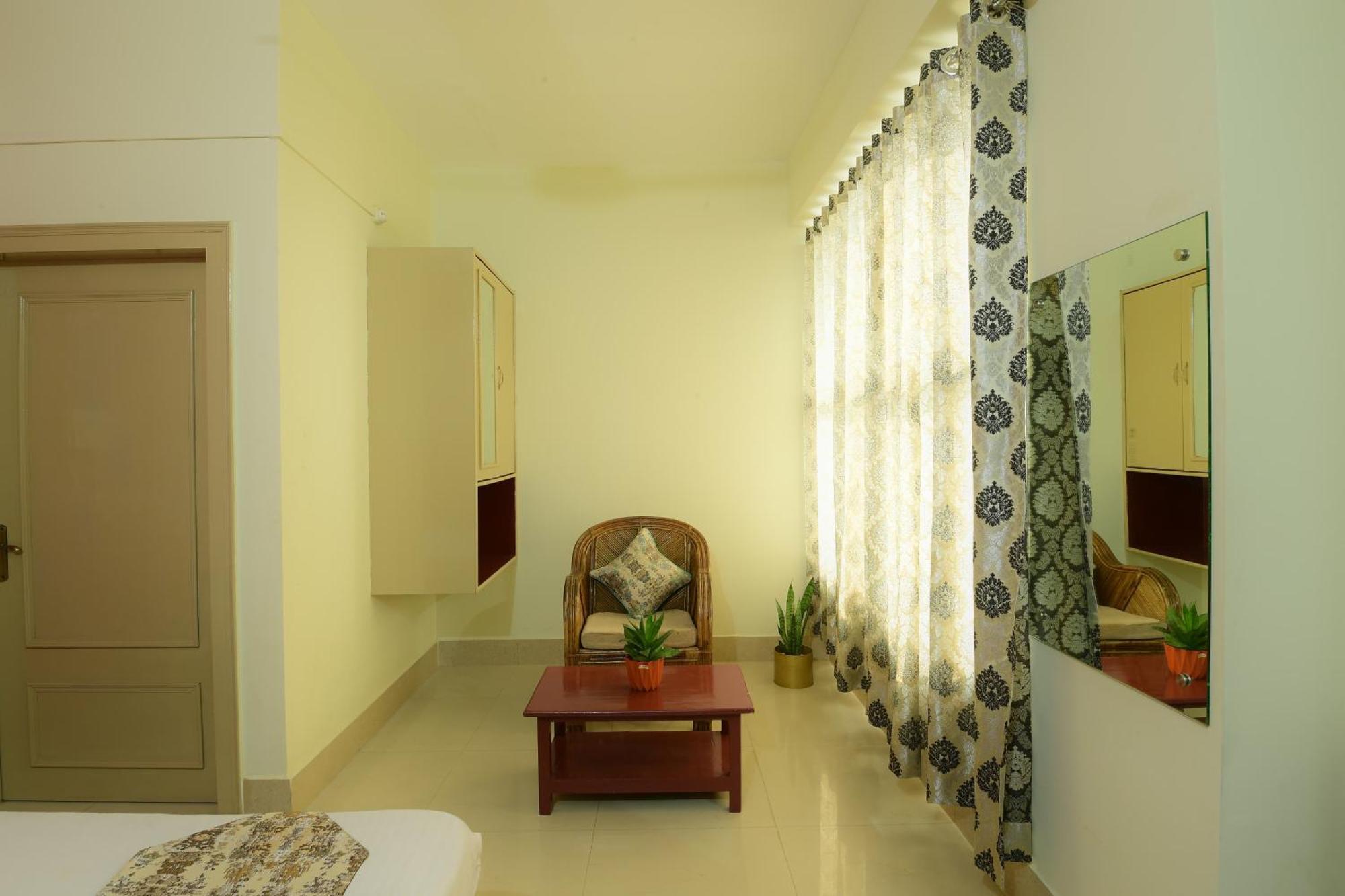 Hotel Bhargav Guwahati Buitenkant foto