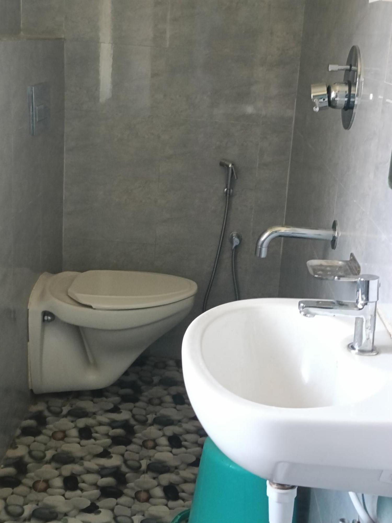 Hotel Bhargav Guwahati Buitenkant foto