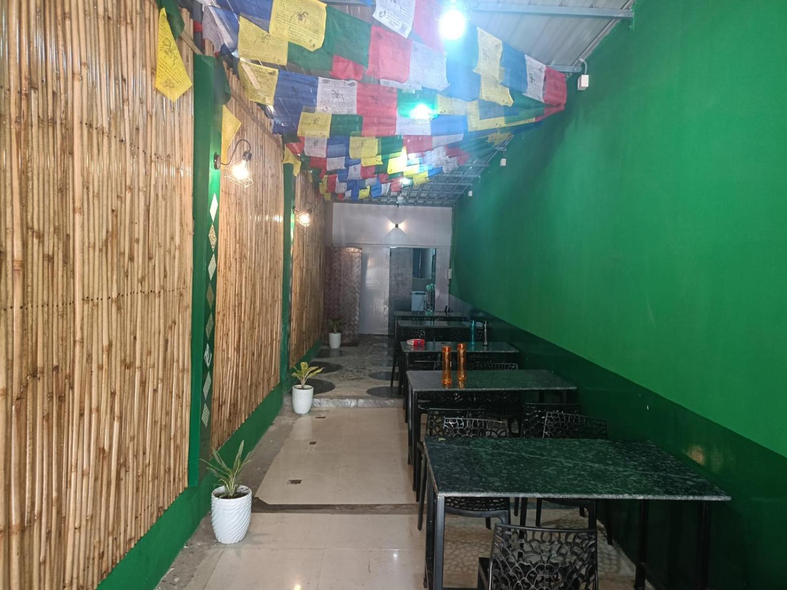 Hotel Bhargav Guwahati Buitenkant foto
