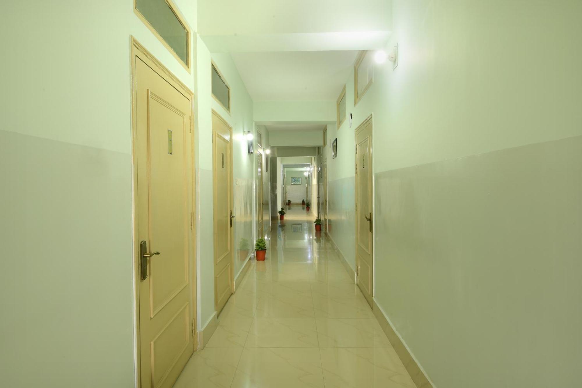 Hotel Bhargav Guwahati Buitenkant foto