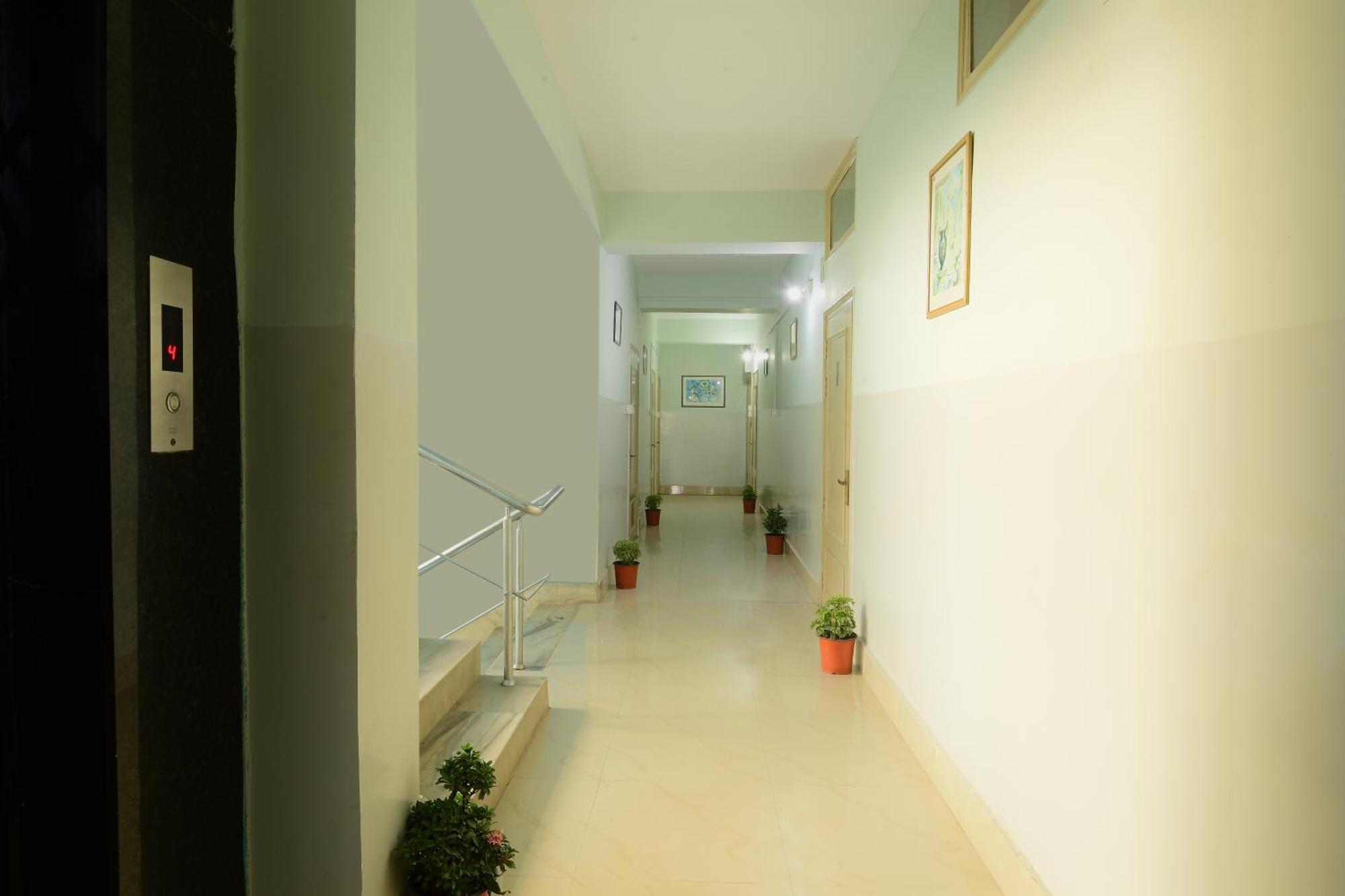 Hotel Bhargav Guwahati Buitenkant foto